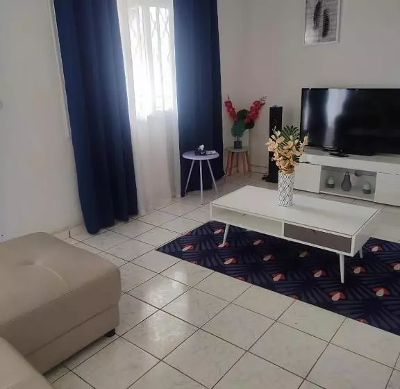 پانسیون Villa Saphira