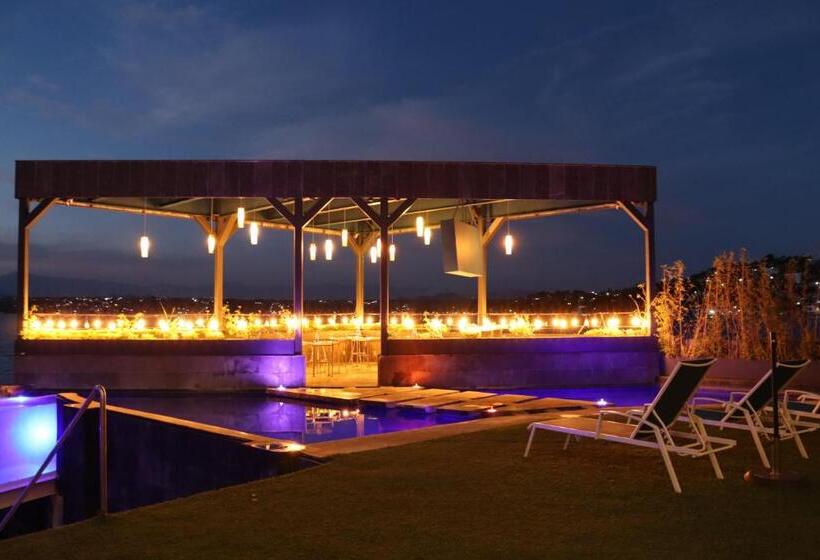 Vlú Hotel Tequesquitengo