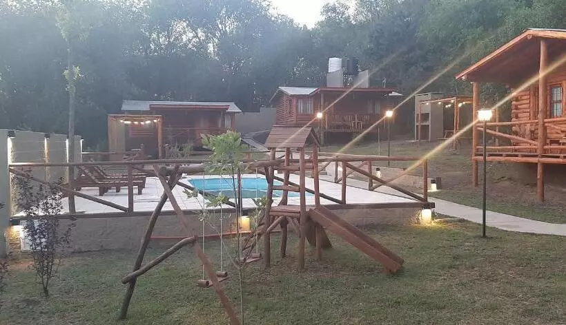 Retkeilymaja Cabañas Samay