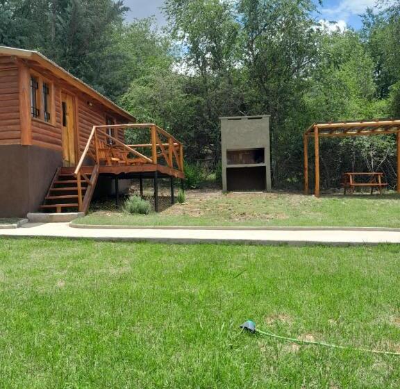 ユースホステル Cabañas Samay