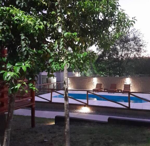 ユースホステル Cabañas Samay