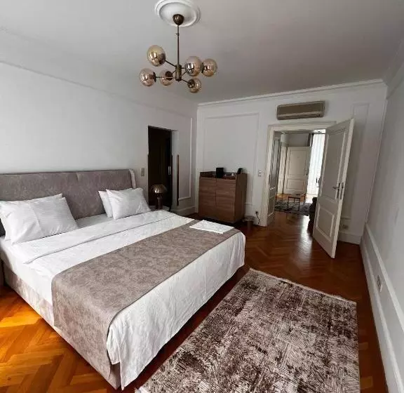 Atik Hotel Vienna
