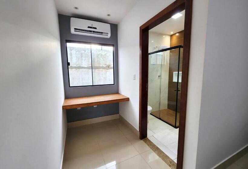 تختخواب و صبحانه Casa & Chalés Do Quebec