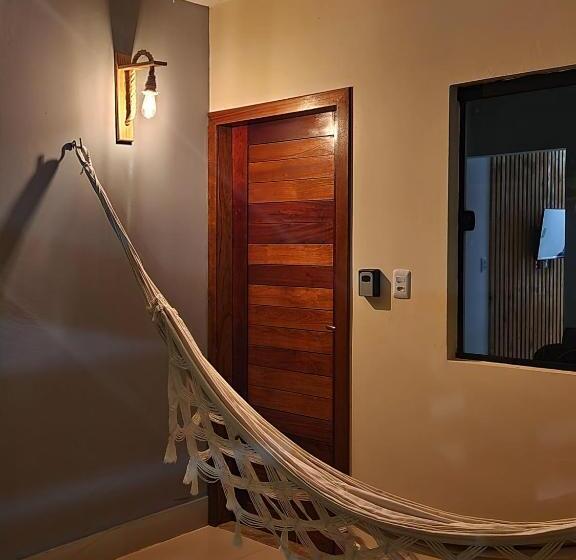 تختخواب و صبحانه Casa & Chalés Do Quebec