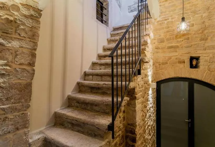 ベッドアンドブレックファースト La Maddalena Suite & Rooms