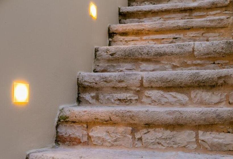 Bed and Breakfast La Maddalena Suite & Rooms