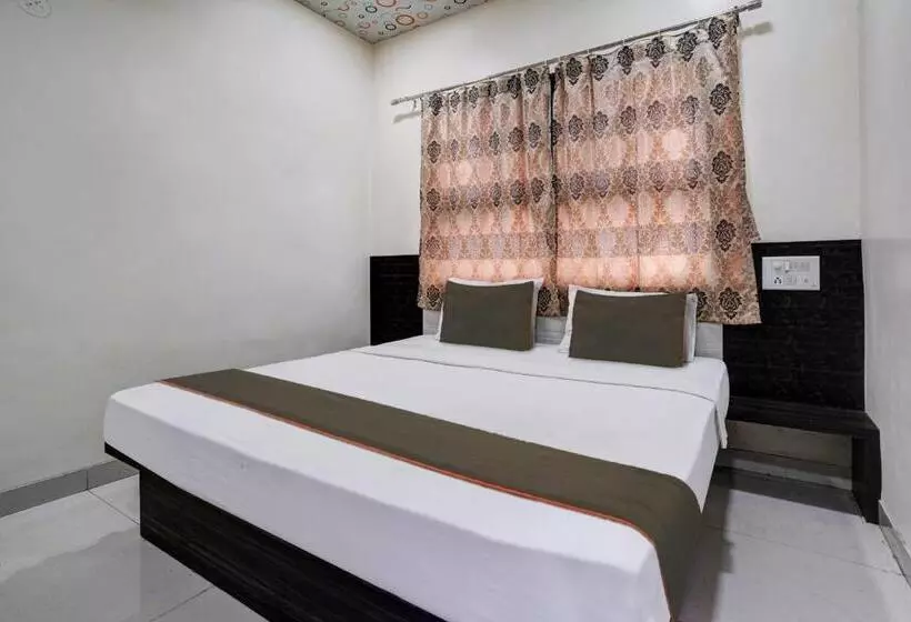 Collection O Hotel Atharva Lodging And Boarding