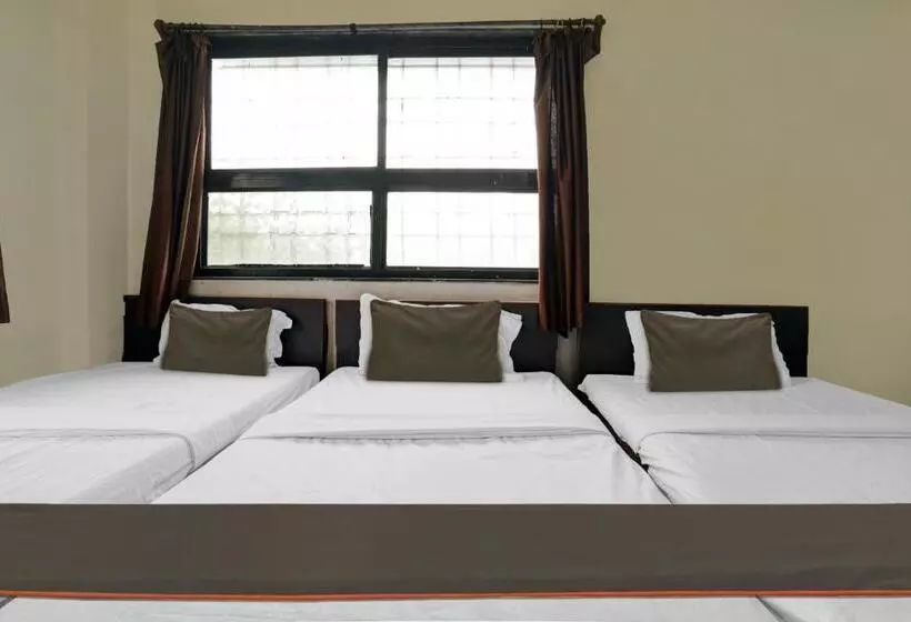 Collection O Hotel Atharva Lodging And Boarding