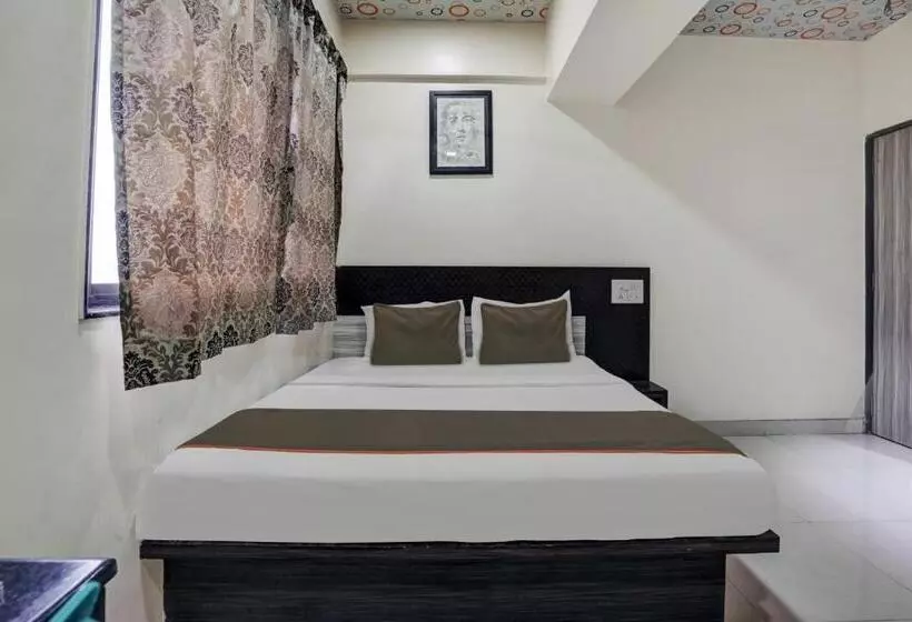 Collection O Hotel Atharva Lodging And Boarding