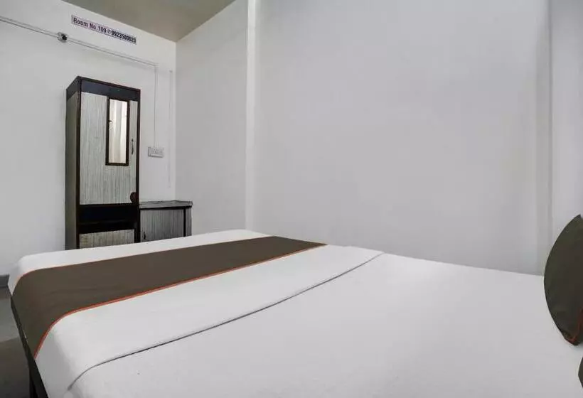 Collection O Hotel Atharva Lodging And Boarding