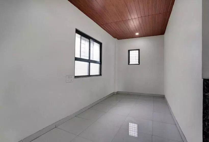 Collection O Hotel Atharva Lodging And Boarding