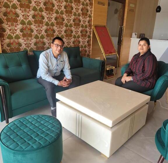 Country Green Hotel & Banquet