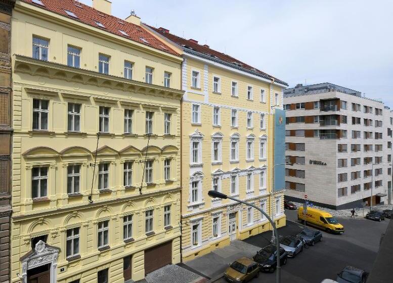 Downtown Suites Rubesova