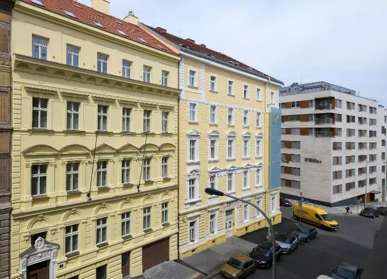 Downtown Suites Rubesova