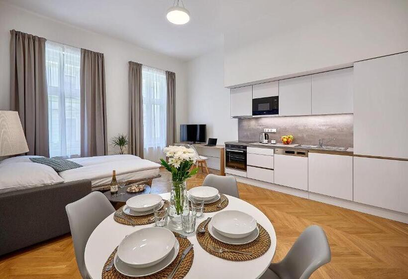 Downtown Suites Rubesova