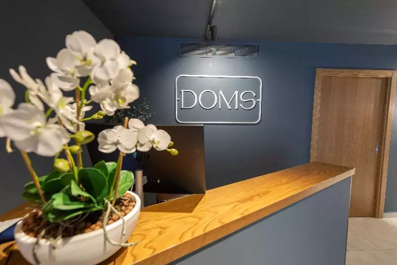 هتل Doms Boutique Living