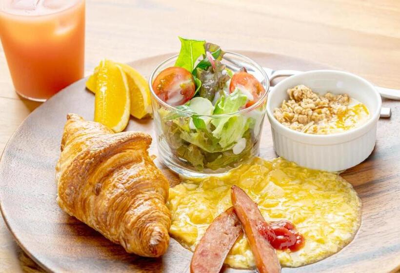 Hotel Innocence Resort  In Chiba Resol