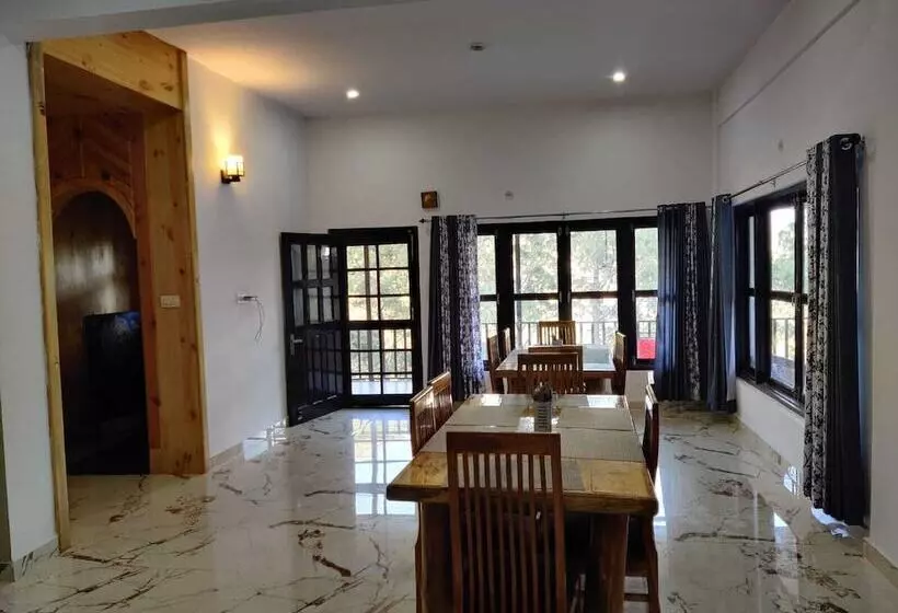 ホテル Nature Roar