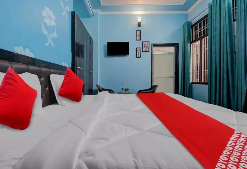 Hotelli Oyo Flagship 81130 Vanya Guest House
