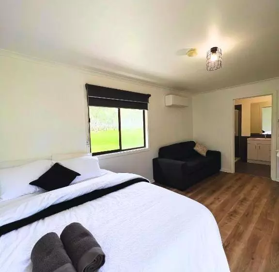 Hotelli The Paddock At Ulupna