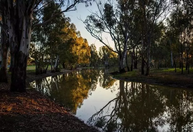 Hotelli The Paddock At Ulupna