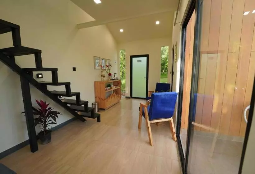 Hotelli The Solace Bir