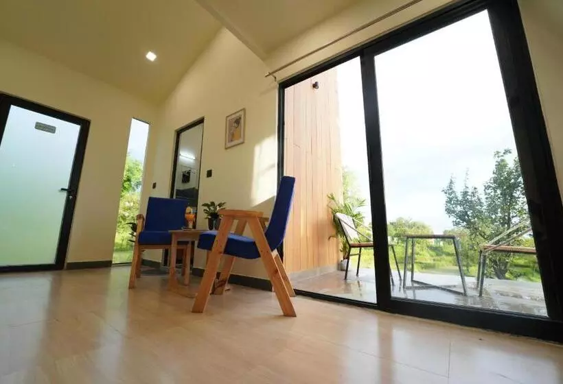 Hotelli The Solace Bir