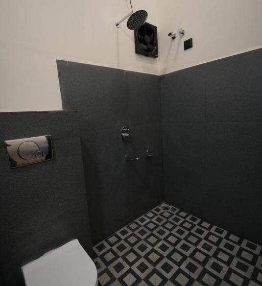 Hotel The Solace Bir