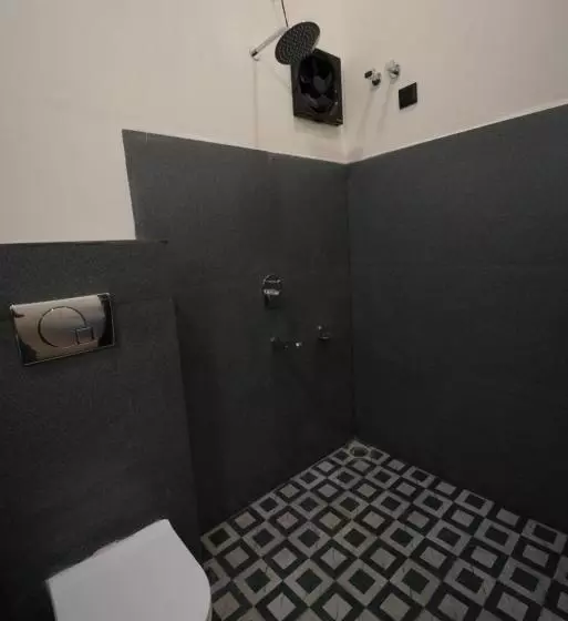 Hotelli The Solace Bir