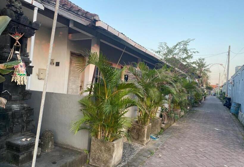 膳宿费 Kubu Mini Guest House