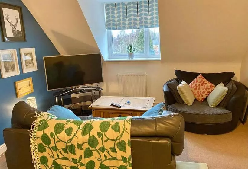 Majatalo Number 2, Spacious Rooms, Near Ironbridge!