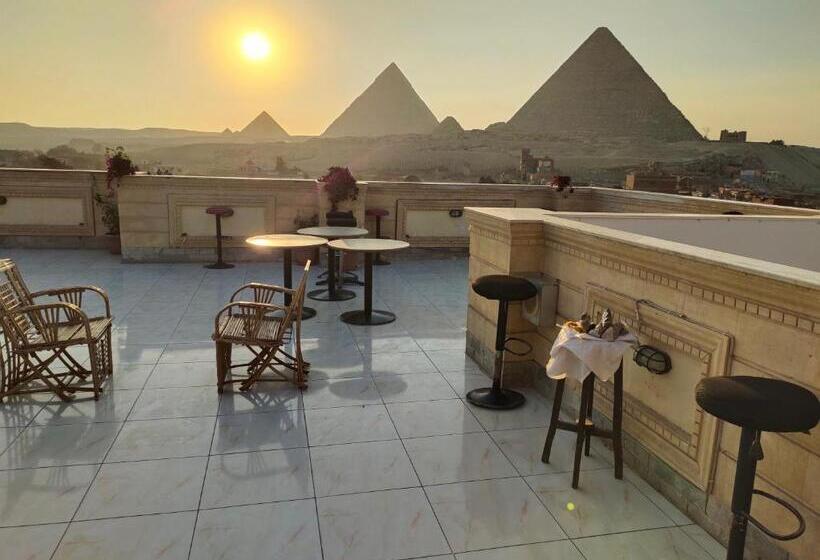 پانسیون Mamado Pyramids View