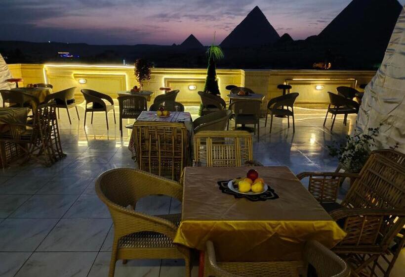 پانسیون Mamado Pyramids View