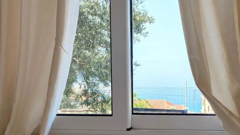 ペンション Villa Tato: Horizon Haven With Panoramic Sea Views In Himare