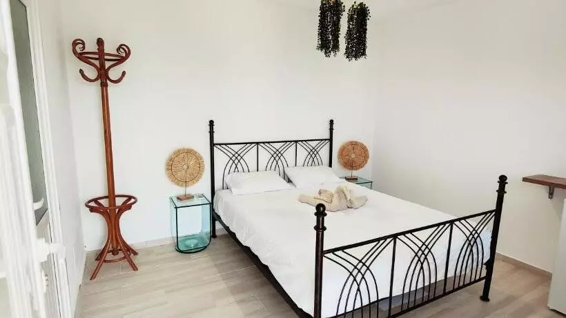 ペンション Villa Tato: Horizon Haven With Panoramic Sea Views In Himare