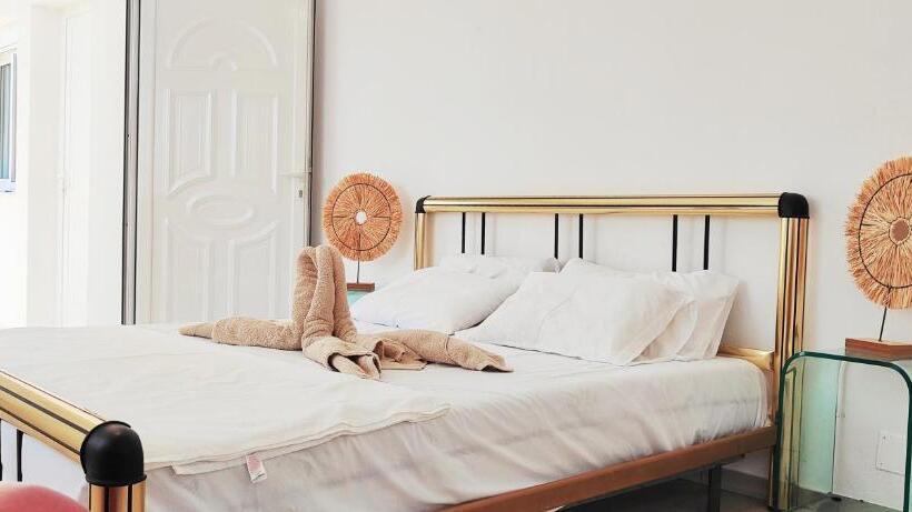 Majatalo Villa Tato: Horizon Haven With Panoramic Sea Views In Himare