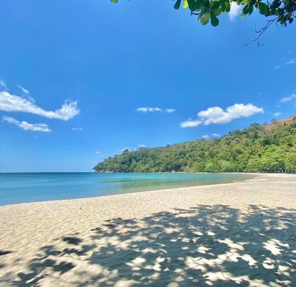 Kurort  Playa La Caleta Bataan