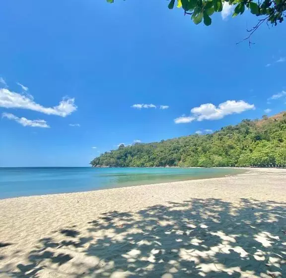 リゾートホテル Playa La Caleta Bataan