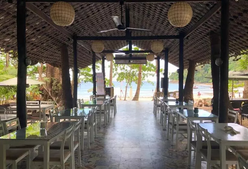 リゾートホテル Playa La Caleta Bataan