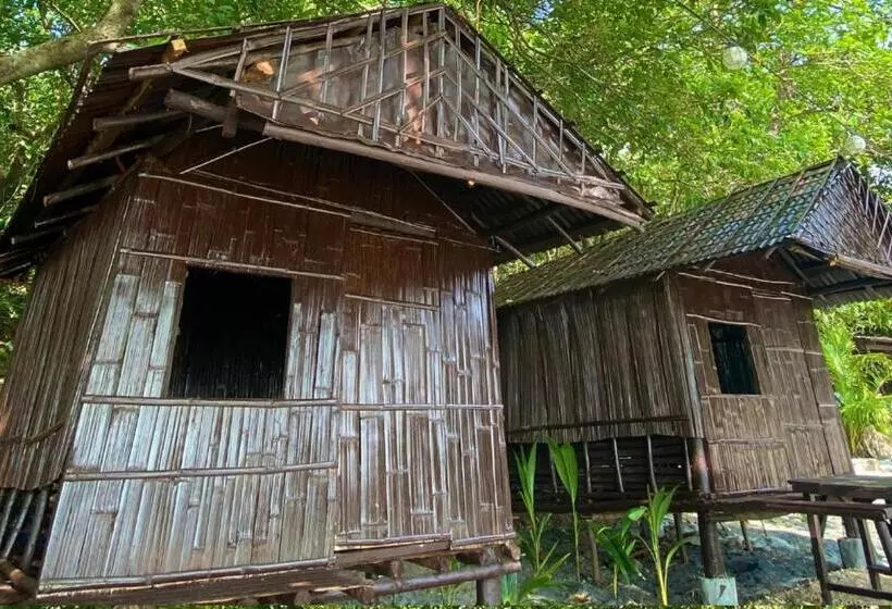 リゾートホテル Playa La Caleta Bataan