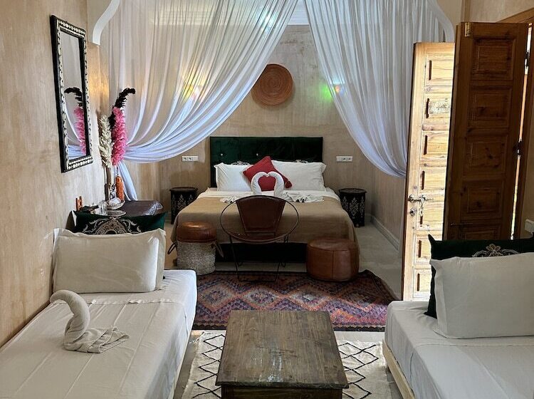 ベッドアンドブレックファースト Riad Les Miroires