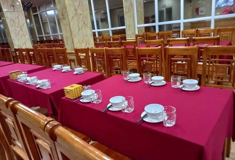 هتل Anh Duong Cua Lo