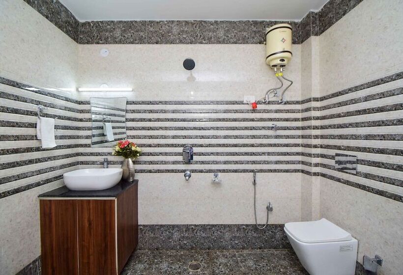 בית מלון כפרי Bellagio By Dumnu Homes   Jakhoo Temple