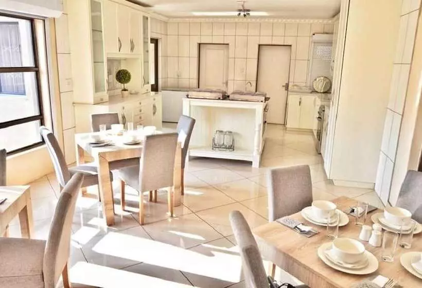 ホテル Dineos Lodge And Spa