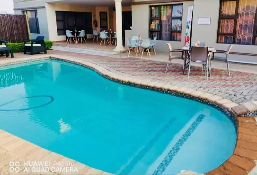 ホテル Dineos Lodge And Spa