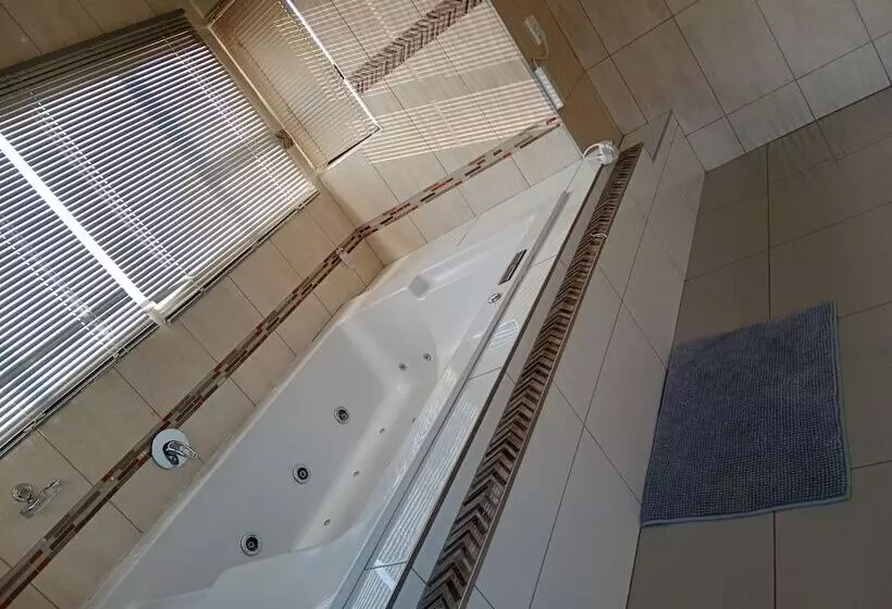 ホテル Dineos Lodge And Spa