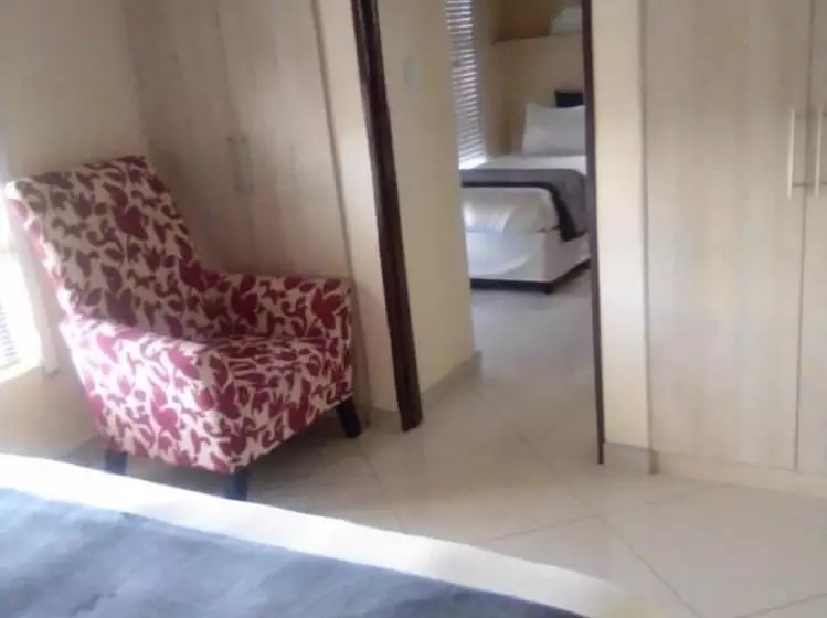 ホテル Dineos Lodge And Spa