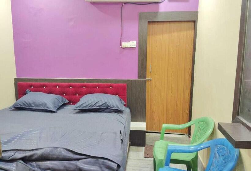 בית מלון כפרי Oyo Flagship The Residence Inn