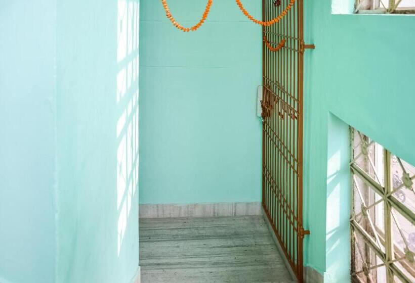 בית מלון כפרי Oyo Flagship The Residence Inn