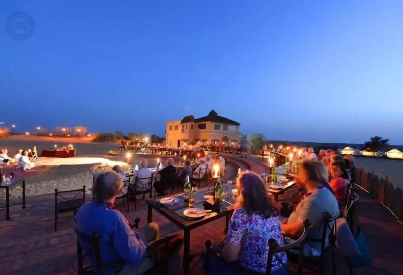 ホテル Raisar Camp